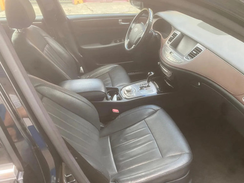 Hyundai Genesis 3.8 V6 Aut. 4p