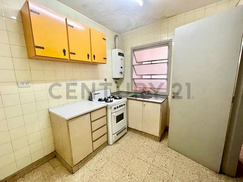 Venta Departamento 2 Ambientes Flores