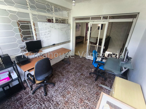 Casa En Venta, Urb. La California Norte