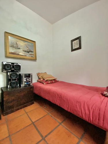 Casa En Venta De 7 Dormitorios O Mas En Playa Mansa