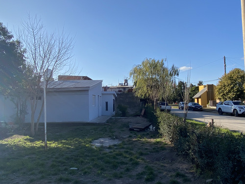 Se Vende Casa Dos Dorm. Calle Corrientes - Appto Bancor