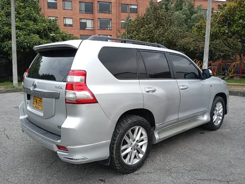 Toyota Prado Txl 4x4 Atm 7p Con Techo Y Cuero Nivel 2