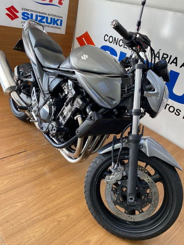 Imagem 1 de 10 de Suzuki Bandit 650 2011 Prata