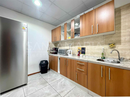 Arriendo Oficina Ubicada En Arturo Prat, Concepción