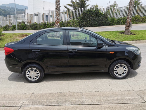 Imagen 6 de 14 de Ford Figo 2018 Sedan Impulse Ac