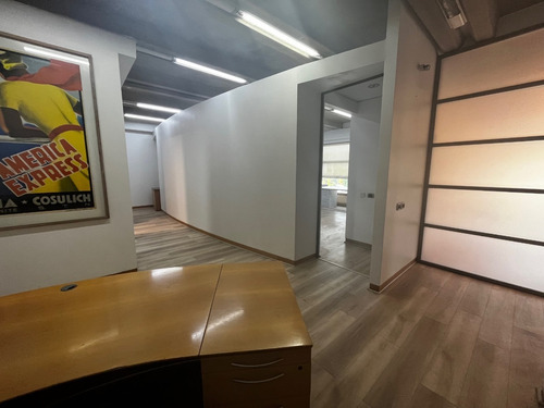 144m2 Habilitada Nororiente Semiamoblada Impecable