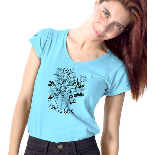 Camiseta Ilustrada Flor-es-ser - Azul Pastel - Cuello V