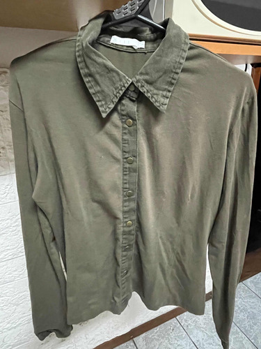 Camisa Verde Militar Elastizada Marca Kill Talle 2