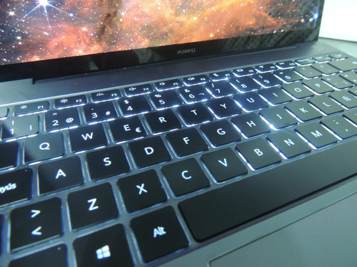 Notebook Matebook 13 8gb De Ram - 512gb Ssd - Amd Ryzen 5 (Usado)