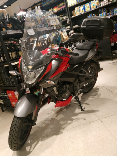 Bajaj Rouser Ns 200