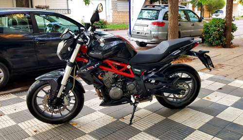 Benelli Tnt 300 ´17 - 26.000km - Excelente Estado!!