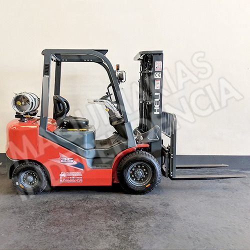 Imagen 2 de 11 de Autoelevador Heli 2500 Kg Nafta Gas Cpqyd25 Nissan 0 Km