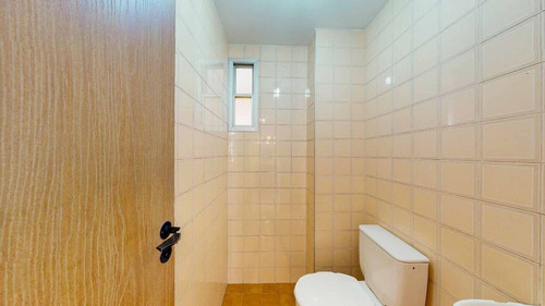 Imagem 6 de 30 de O Apartamento Conta Com Um Living Que Comporta Até 2 Ambientes, Além De Ter Uma Agradável Varanda, Boa Para Cultivar Plantas E Relaxar. - Ap02859 - 70339024