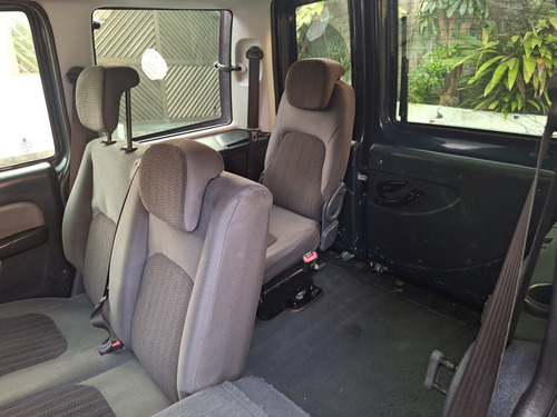 Fiat Doblo 1.8 MPI ESSENCE 16V FLEX 4P MANUAL