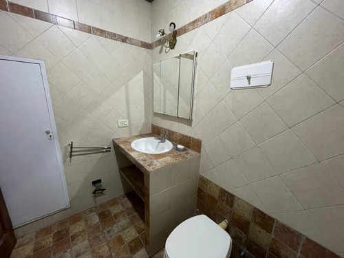 Venta Casa Con Jardin San Miguel, Excelente Ubicacion!