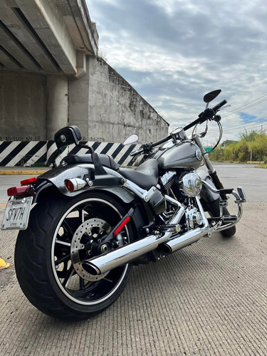 Breakout 2014 Harley Davidson