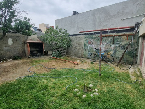 (mf001) Comodoro Rivadavia (b° Pueyrredón) Casa De 250mtrs2