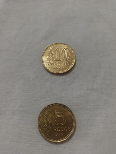 2 Monedas 5-10 Pesos 1977 Bicentenario Almirante G. Brown