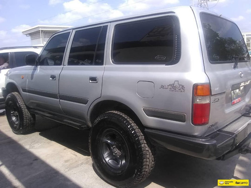 Toyota Autana Automática 4x4