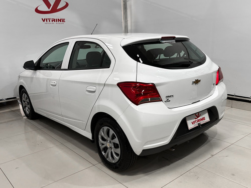 Chevrolet Onix 1.0 MPFI LT 8V FLEX 4P MANUAL