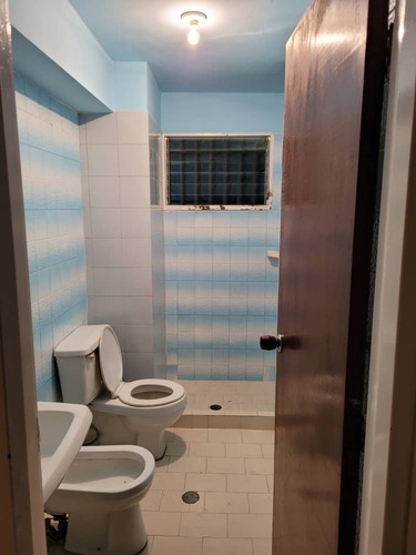 Imagen 11 de 13 de Apartamento En Alquiler Villa Hermosa Urb. Parque El Retiro 3 Habitaciones 2 Baños