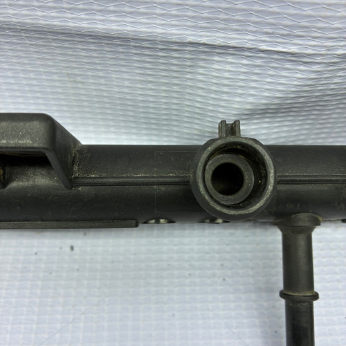 Riel De Inyectores Pointer 04-06 (Usado)
