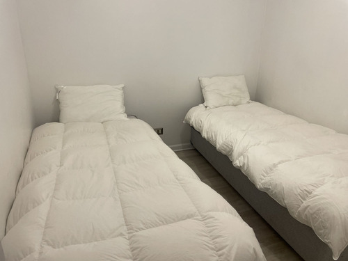 Remodelado Con Vista Al Mar En Concon. (diario) - Linderos P