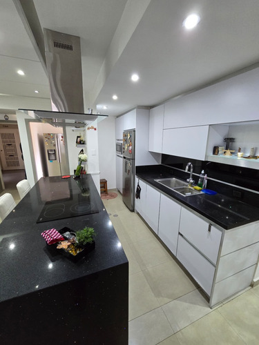 Venta Moderno Apartamento Amoblado Las Chimeneas Valencia Rr 281722