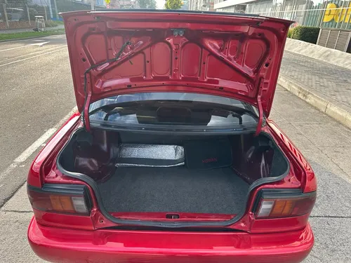 Nissan Sentra 1.6 B13 Std