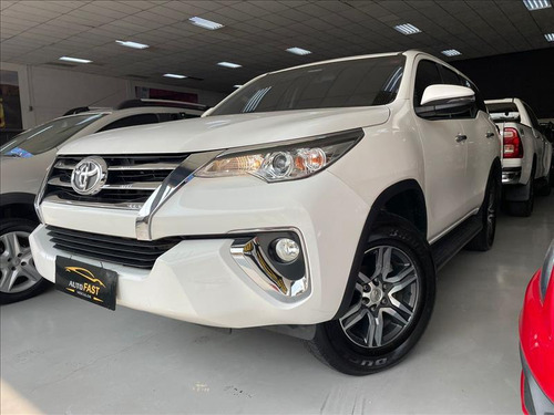 Toyota Hilux SW4 2.7 Srv 7 Lugares 4x2 16v