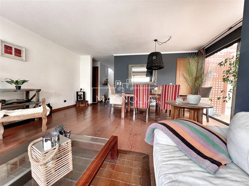 Casa En Venta De 4 Dorm. En Condominio El Umbral Chicureo