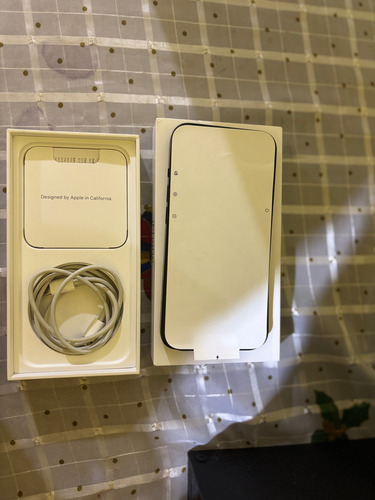Apple iPhone 14 (128 Gb) Liberado - Morado Color Violeta (Usado)