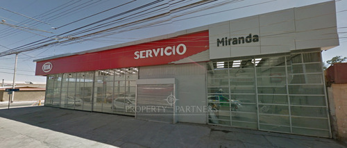 Local Comercial Cercano A Avenida Granaderos En  C...