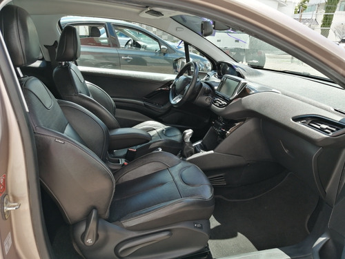 Imagen 6 de 7 de Peugeot 208 Feline 1.6 Mt