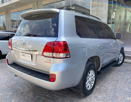 Imagen 3 de 15 de Toyota Land Cruiser 200 4.5 D4-d Vx Aut 2010