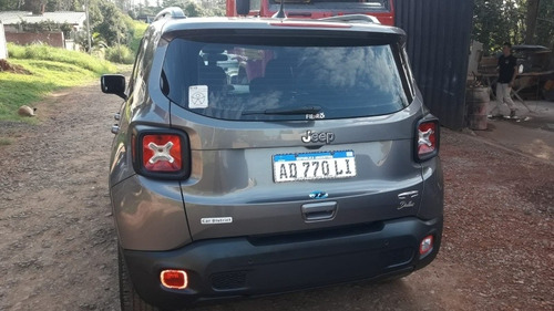 Imagen 10 de 20 de Jeep Renegade 2019 1.8 Longitude At6
