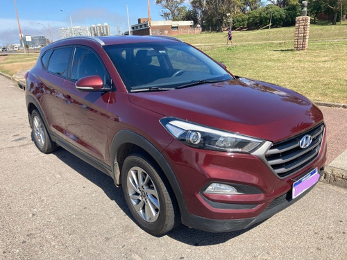 Imagen 3 de 5 de Hyundai Tucson 2016 2.0 Gl 154cv 6mt 2wd