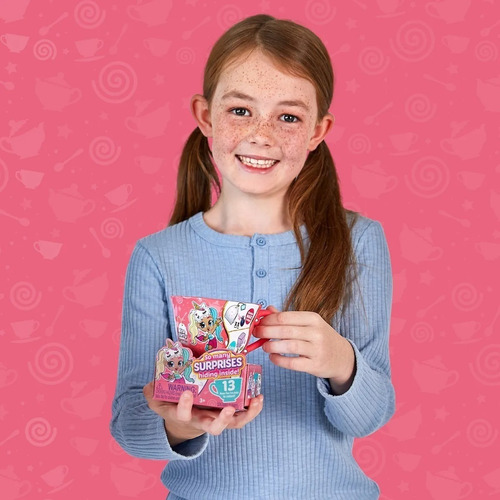 Imagen 2 de 10 de Itty Bitty Prettys Muñeca En Taza De Te Zuru Con Accesorios