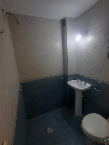 Triplex Amplio Y En Impecable Estado A La Venta Sin Expensas