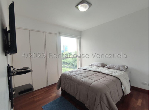 Apartamento En Alquiler, Campo Alegre #24-10751