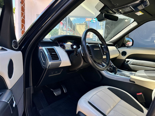 Land Rover Range Rover Sport HSE DYNAMIC