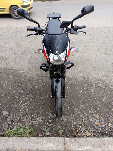 Motocicleta Boxer Bajaj Ct 125 Modelo 2023