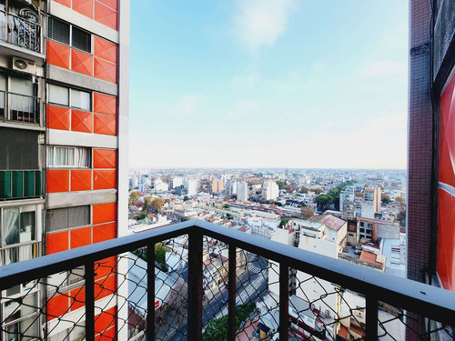 Imagen 7 de 30 de Departamento 4 Ambientes Parque Patricios Balcon