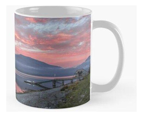 Taza El Yate Y El Hidroavión En Te Anau, Nueva Zelanda Calid