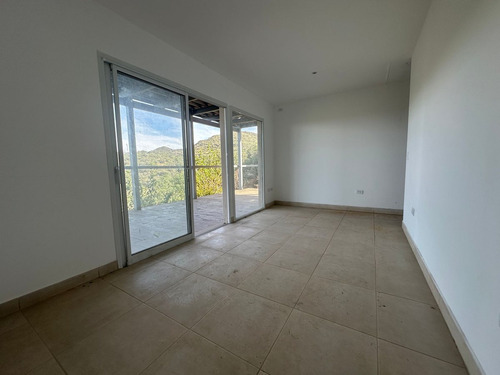 Casa 2 Dorm Con Increible Vistas En Tierra Alta