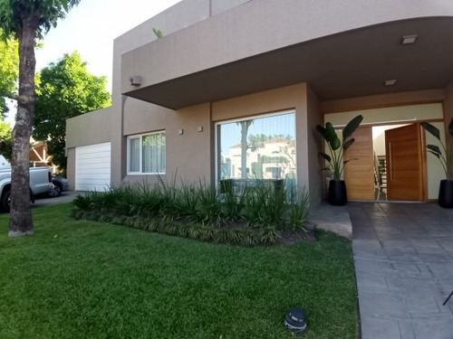 Imagen 2 de 30 de Venta Casa De 5 Ambientes Club De Campo San Patricio
