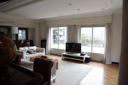Imagen 3 de 16 de Venta De Apartamento 4 Dormitorios Y Garaje Pocitos