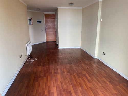 Se Arrienda Amplio Departamento En Condominio Puerto Andalué
