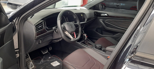 Volkswagen Vento GLI 2.0 350TSI 230cv