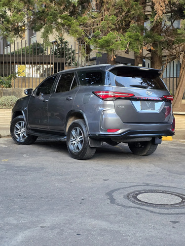 Toyota Fortuner 2.4 Street At 7As